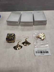 Lot of Cloisonne Trinket Box & Gold Tone Ginkgo Leaf Earrings