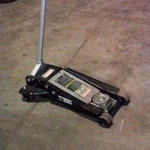 Floor jack