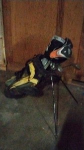 Gray and yellow golf bag