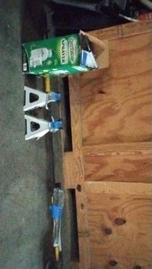 2 Jacks, lawn sprayer, branch trimer