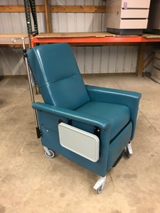 87229 - Champion Clinical Care Recliner
