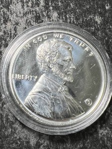 1 TROY OZ .999 FINE SILVER WHEAT CENT DESIGNED ROUND IN AIRTITE