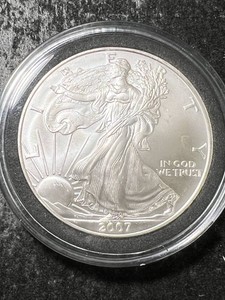 2007 AMERICAN SILVER EAGLE 1 TROY OZ .999 FINE SILVER IN AIRTITE