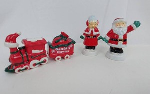 Salt and Pepper Shaker Sets - Santas Express Christmas (Lot of 2)