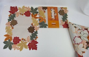 Fall Table Runner & Placemats Set - 1 Runner, 2 Placemats