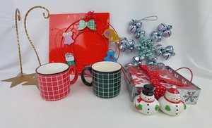 Christmas Decor - Holiday Wreath, Mugs & Ornaments Mixed Lot