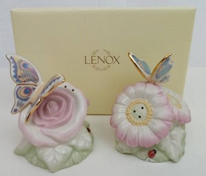 Salt and Pepper Shakers - Lenox Springtime Flutter Set