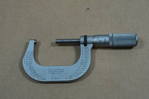 Starrett Outside Micrometer - 1-2