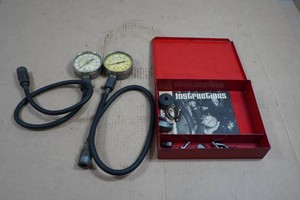 Snap-On Vacuum and Fuel Pump Gauge