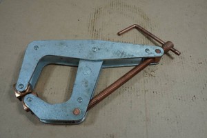 Kant-Twist Cantilever Clamp