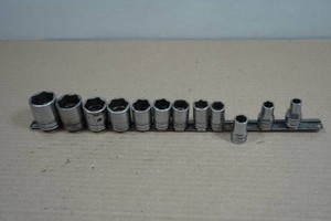 Snap-On 12 Drive Shallow Sockets - SAE