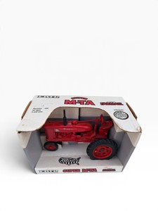 ERTL McCormick Farmall Super M-TA Tractor  116 Scale Die-Cast  #445  Original Box