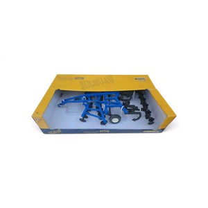 ERTL 116 scale New Holland ST770 Ecolo-Tiger Disc Ripper  Mulch Ripper (Stock #13879).