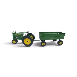 116 scale John Deere 730 Tractor with a Barge Wagon (or Flare Box Wagon) replica made by ERTL