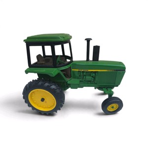 vintage ERTL John Deere Die-Cast Toy Tractor
