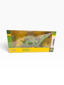 ERTL John Deere 3520 Wheeled Sugarcane Harvester  132 Scale  Prestige Collection  Boxed