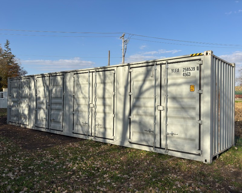 YLEU2595390  Sea Container with 4 Side Doors, 40HC, Single Trip 