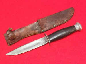 Vintage CASE - Fixed Blade Hunting Knife with Sheath