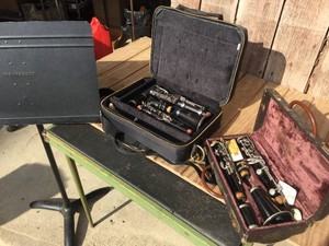 (2) Clarinets and Music Stand Including YAMAHA YCL-52