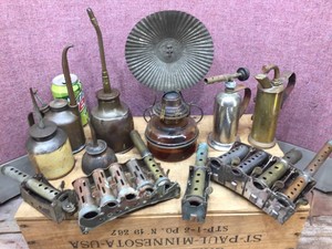 Vintage Group - Coin Changers - Torches - Lantern