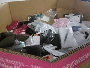 Unsorted pallet of new small overstock items