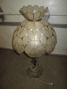 Vintage metal base lamp