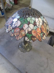 Tiffany lamp, some damage to shade, see pictures