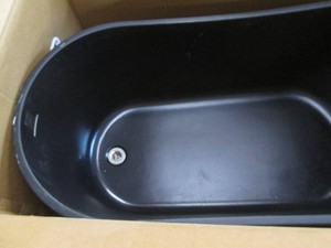 Streamline 55 freestanding tub in black