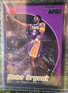 Kobe 1999-00 Skybox Apex Kobe Bryant #4 HOF Los Angeles Lakers Cool Card 