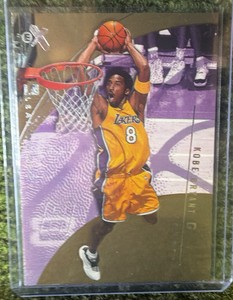 2001-02 Fleer E-X  Leading Man - Kobe Bryant #92 LA Lakers Basketball
