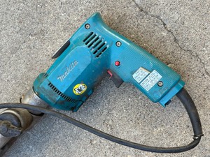 Makita with flooring extention