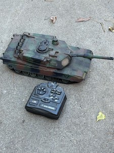 Remote control tank