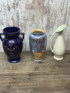 3 Vases