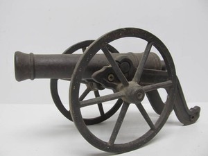 Antique Cast Iron Cannon&nbsp