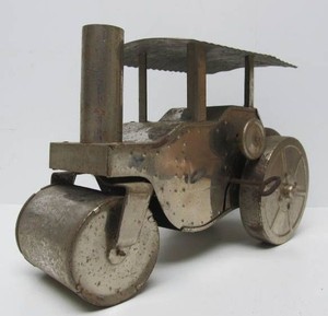 Very Cool Large Vintage 1920s Nickel Plated Lindstrom Wind-Up Steam Roller
