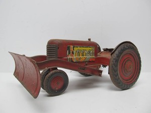 Larger Vintage 1950s Marx Tin Toy Tractor