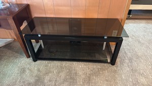 Glass-Shelf Entertainment Stand - Excellent Condition