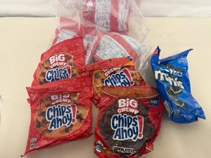 12x Chips Ahoy Variety