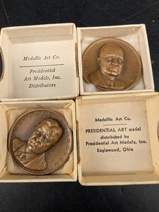 Presidential Art Medals Harry S. Truman & Theodore Roosevelt (Lot of 2)