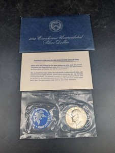 Vintage 1972 Eisenhower 40% Silver Uncirculated Dollar