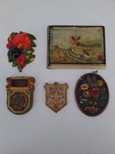 5-Piece Mixed Lot Decorative Plaques & Ceramic Planter