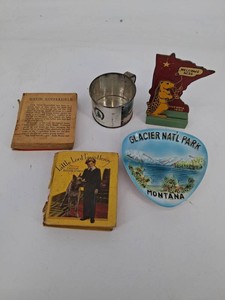 Vintage Mixed Lot - Childrens Books & Travel Souvenirs (5 Pieces)