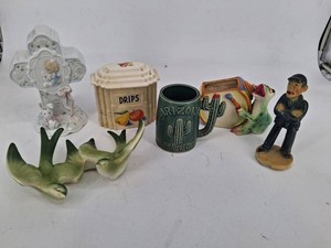 Decorative Figurines, Cross, Arizona Mug & Frog Planter Mixed Lot