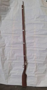 Unidentified Muzzle-Loading Long Gun With Ramrod