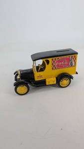 Vintage Coca-Cola Die-Cast Delivery Truck 1923 Style