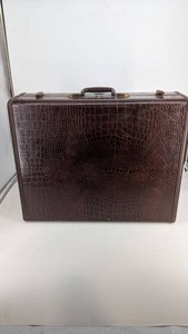 Vintage Samsonite Crocodile-Pattern Hard-Sided Suitcase