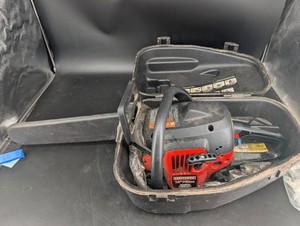 Craftsman 18-Inch 42cc Gasoline Chainsaw With Case