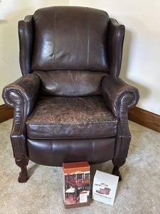 Leather Recliner Chair With Guardsman Care Kits