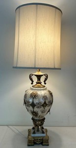 Mid-Century Modern Ornate Bulbous Table Lamp with Lions Feet on Marble Base