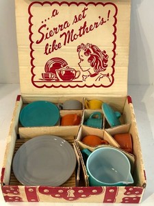 Sierra Little Hostess Childrens Tea Set - 15-Piece Near Complete